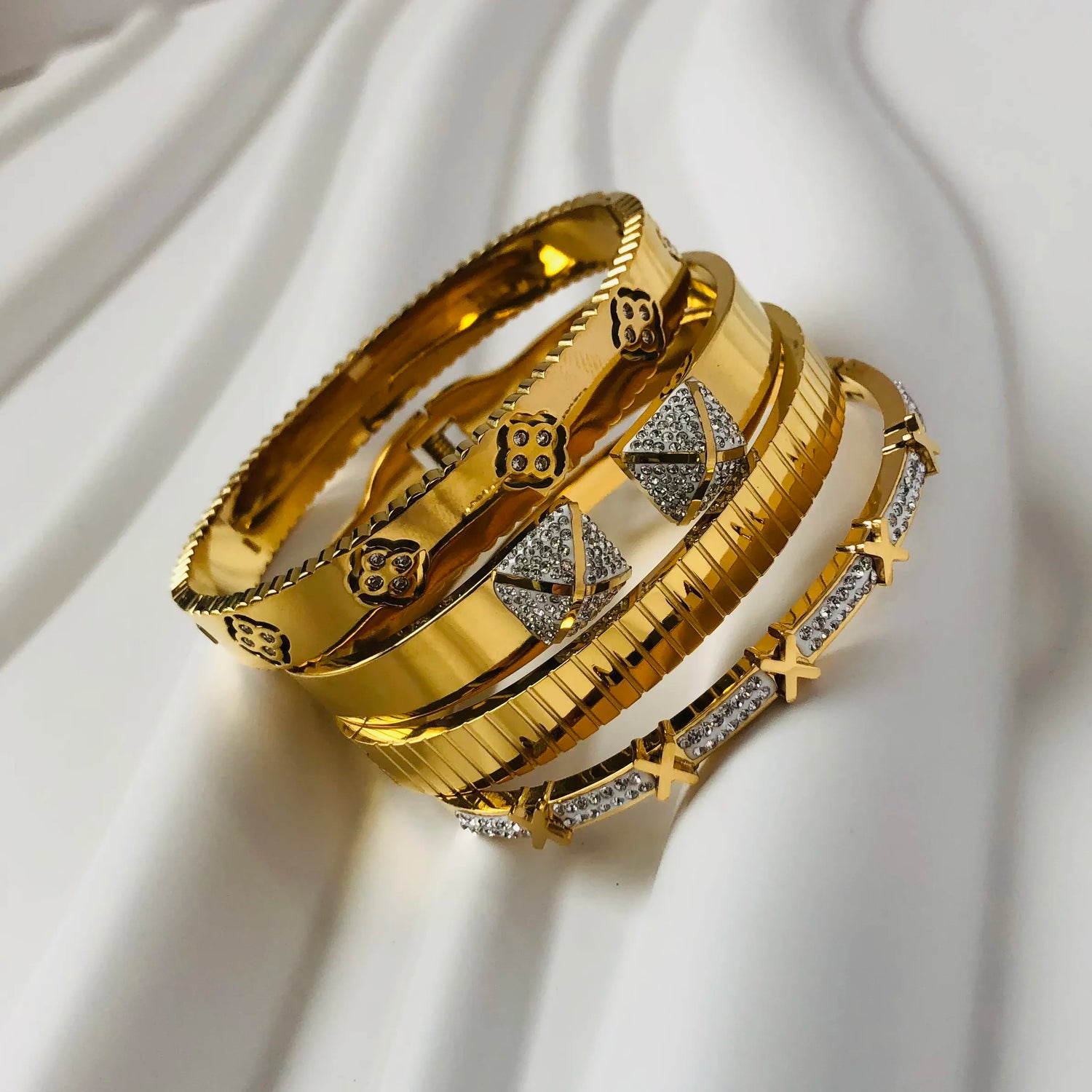 Stainless Steel Bracelets For Woman 2023 Trend Bangles Golden Love Crystal Wedding Feminina Luxury Jewellery Gifts